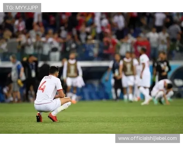 世界杯十大乌龙球故事：足球比赛中最经典的尴尬失误与反转瞬间